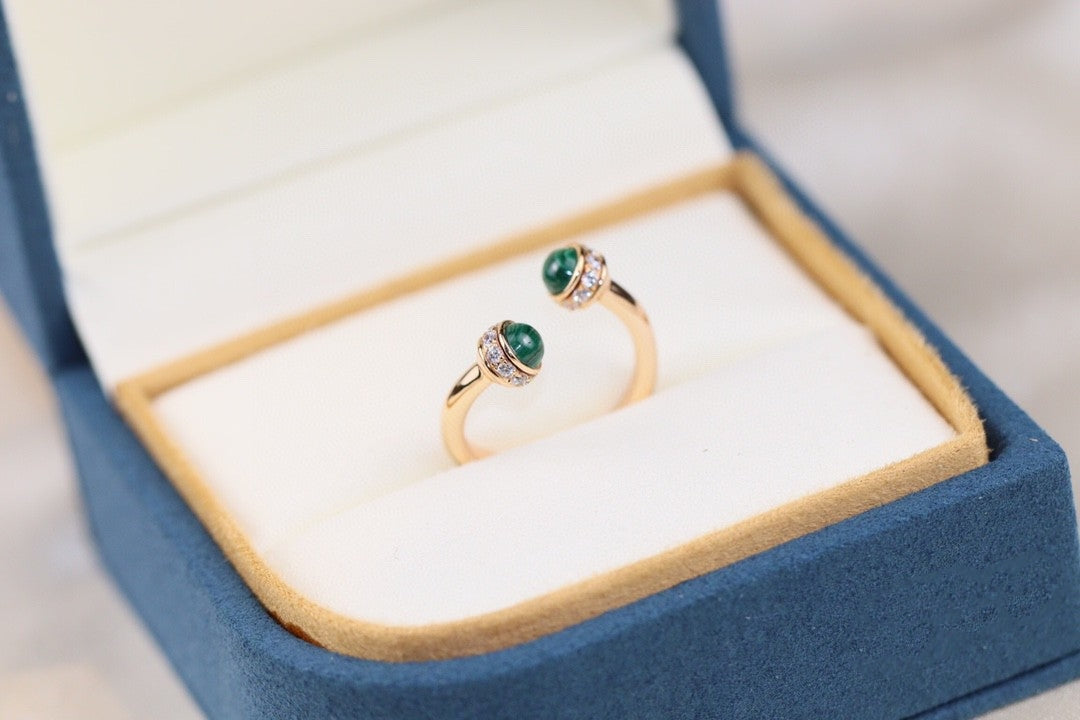 Golden Green Malachite Carnelian Transfer Beads Come And Turn Ring