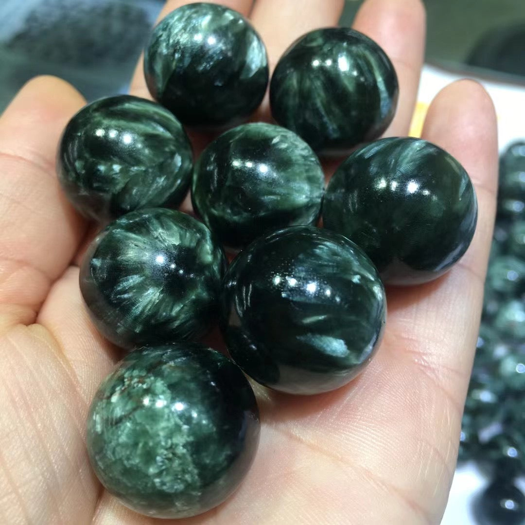 Mine Dragon Pattern Green Crystal Ball