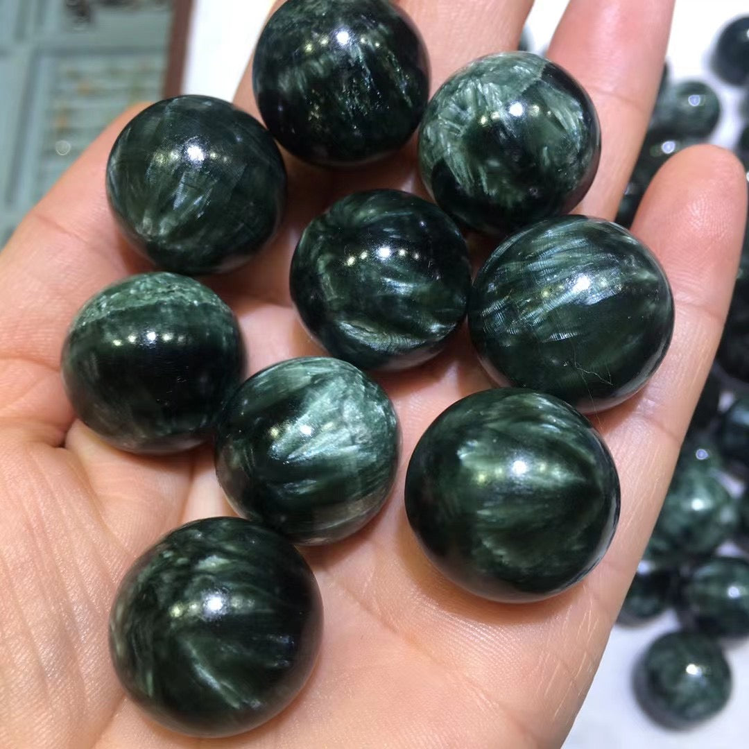 Mine Dragon Pattern Green Crystal Ball
