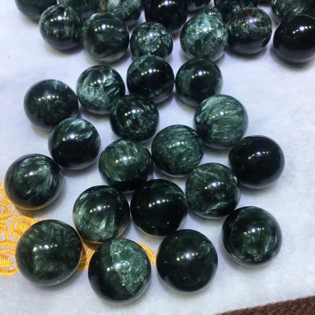 Mine Dragon Pattern Green Crystal Ball