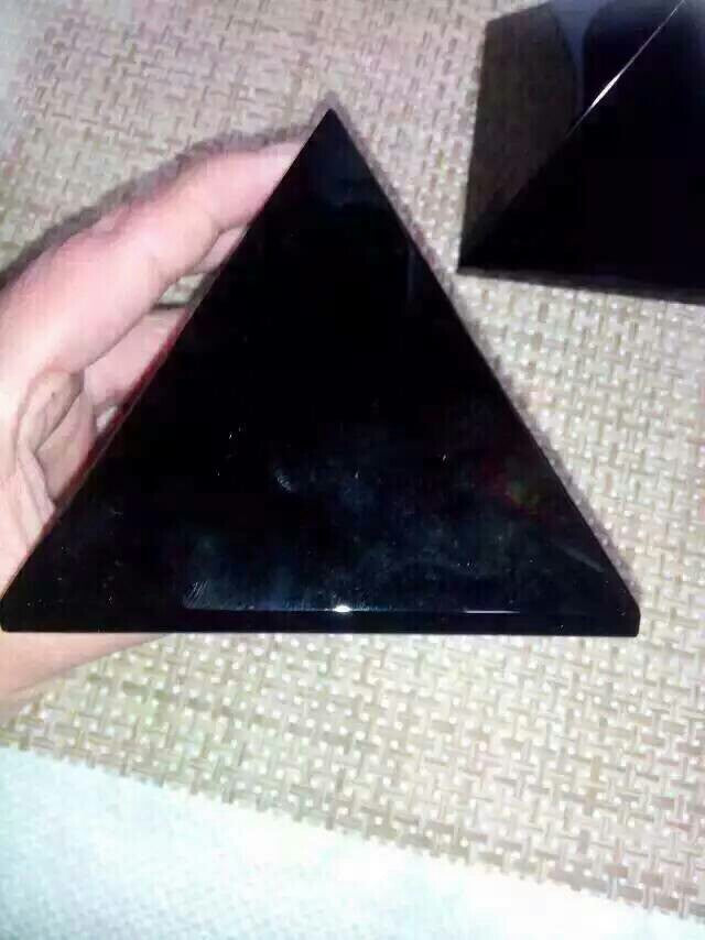 Natural Obsidian Pyramid